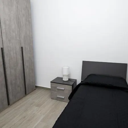 Casa Vittoria Apartment *
